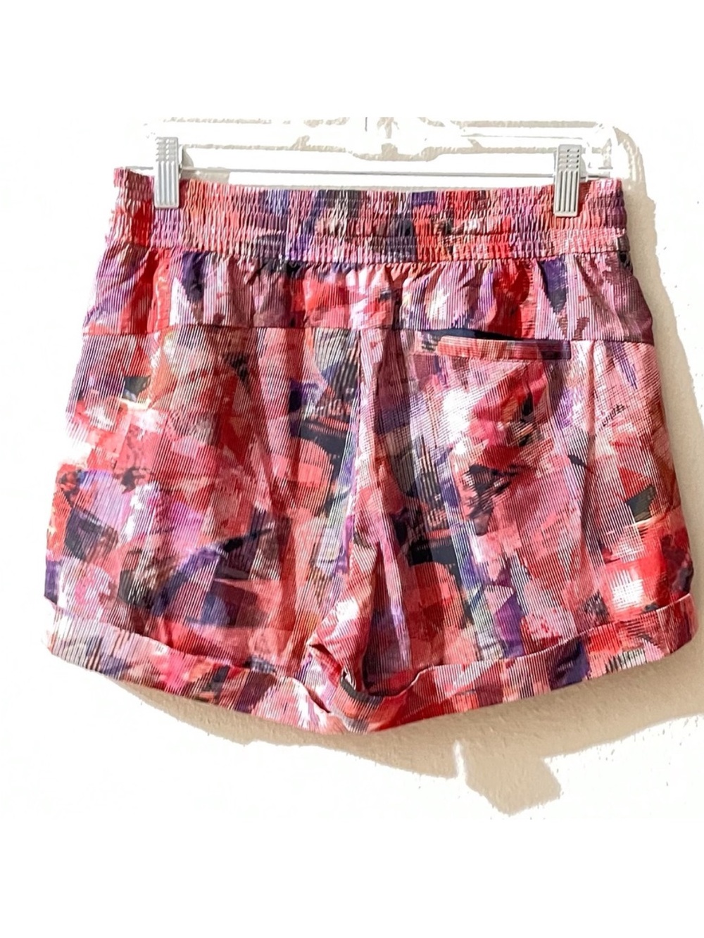 NWOT Lululemon Spring Break Away shorts Size-6 - Picture 4 of 10